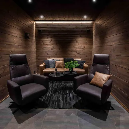 Aspen D Ski-in Ski-out By Aavalevi *